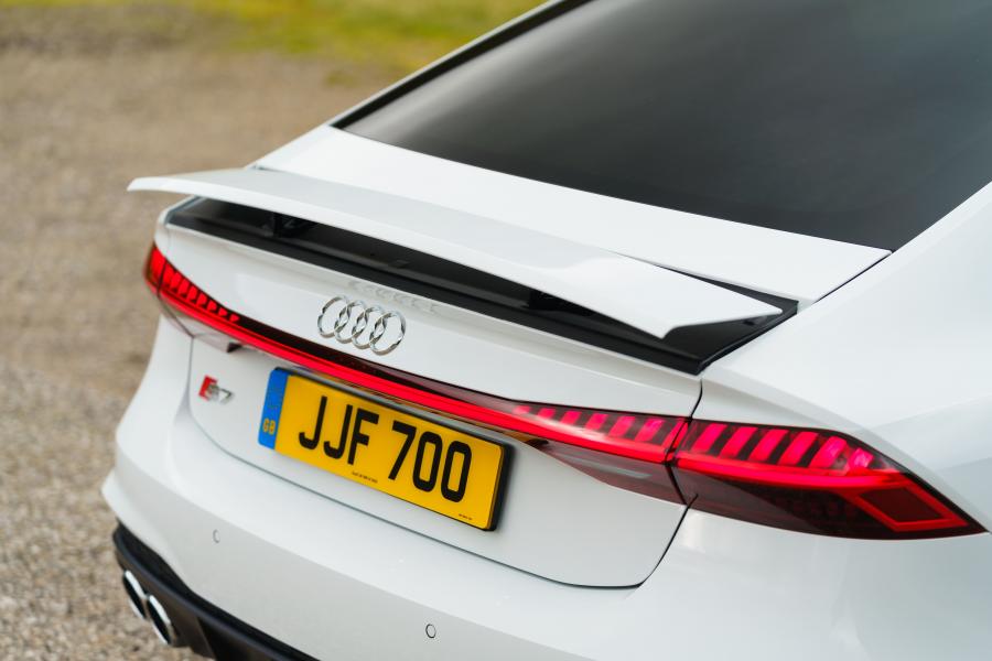  Audi S7 Sportback TDI 2019 года  (UK) (фото 31 из 41)